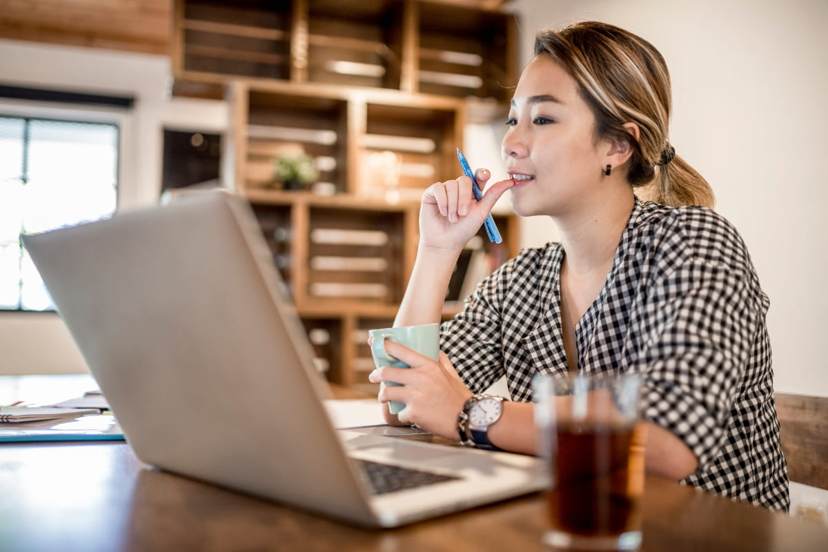 วิธีการดูแลสุขภาพ (2569) แลสุขภาพจิตขณะงานจากบ้านแลสุขภาพจิต 3 Work from Home 01