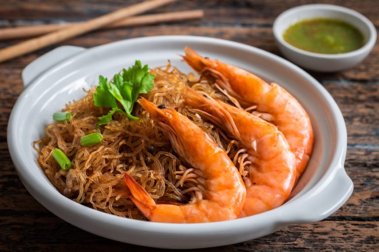 กุ้งอบวุ้นเส้น
